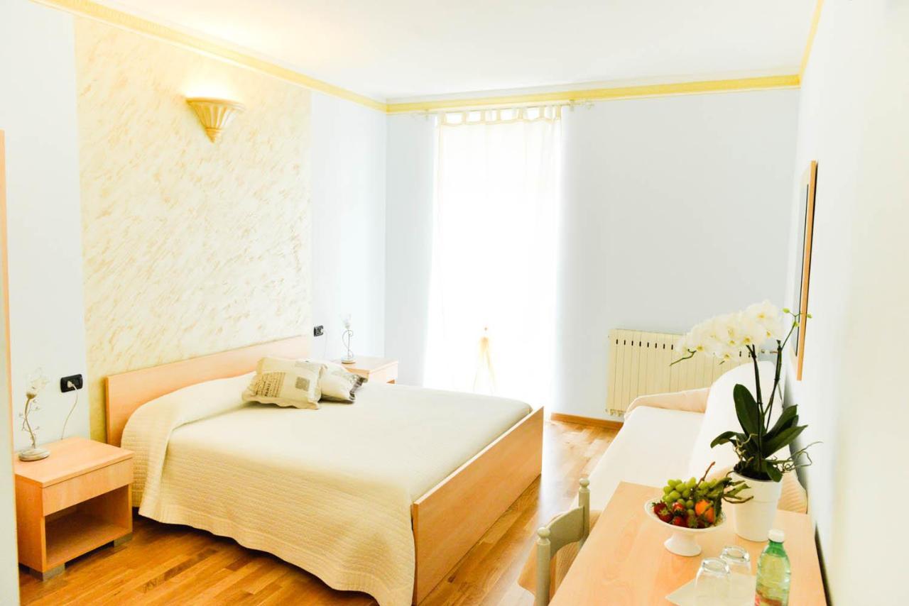 Residenza Villa Maria Roncola Cameră foto